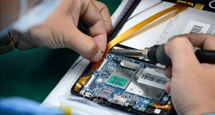 Việt Nam – ‘Thỏi nam châm’ hút ‘ông lớn’ công nghệ bán dẫn săn tìm tài năng