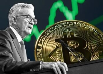 Giá Bitcoin tăng vọt lên mốc 65.000 USD