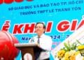 Học sinh, giáo viên trường Trung học phổ thông Lê Thánh Tôn (quận 7, TP.HCM) rộn ràng khai giảng khai giảng năm học mới