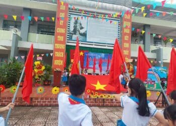 Bệnh viện Răng Hàm Mặt Sài Gòn trao học bổng cho học sinh nghèo hiếu học tại huyện Tân Phú (Đồng Nai)