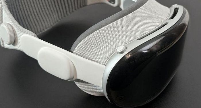 Vision Pro 2 sẽ có Apple Intelligence