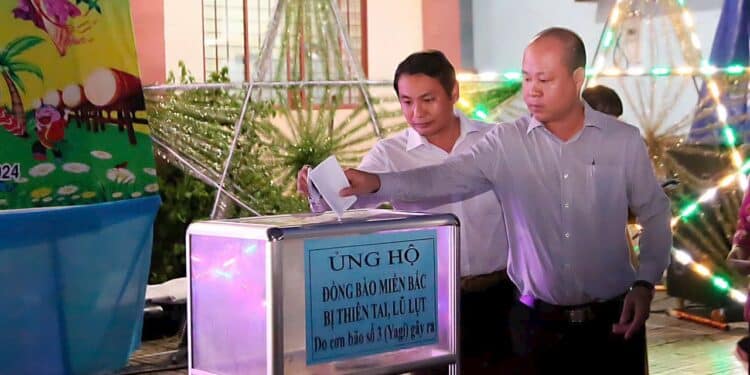 Viện IMRIC – Viện IRLIE; Tạp chí Doanh nghiệp và Trang trại Việt Nam tổ chức lễ hội Trung thu – Trao quà cho trẻ em nghèo, hiếu học tại huyện Mỏ Cày Nam