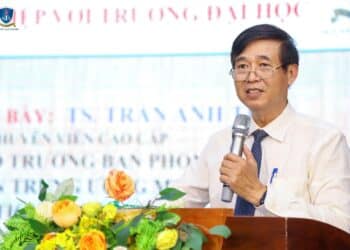 Trường Đại học Nguyễn Tất Thành nhiều hoạt động ý nghĩa tại họp mặt doanh nghiệp nhân kỷ niệm 20 năm ngày Doanh nhân Việt Nam