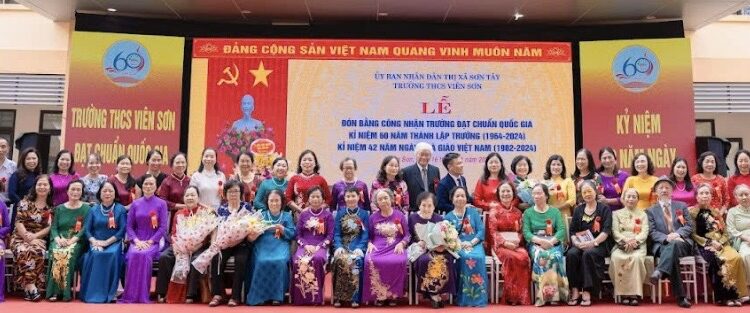 TRƯỜNG THCS VIÊN SƠN TỔ CHỨC TRỌNG THỂ KỶ NIỆM 60 NĂM THÀNH LẬP, ĐÓN NHẬN BẰNG CÔNG NHẬN TRƯỜNG CHUẨN QUỐC GIA