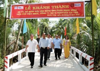 Khánh thành, đưa vào sử dụng cầu dân sinh tại xã Phước Hiệp (Mỏ Cày Nam, Bến Tre), trao quà cho người dân ngay trước thềm năm mới Ất Tỵ 2025