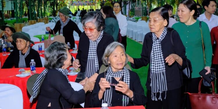 Bến Tre – Long trọng tổ chức họp mặt Đại biểu Mẹ Việt Nam anh hùng, đội quân tóc dài năm 2025