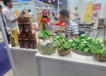 Bình Định đưa đặc sản đất võ đến với Hội chợ Hàng Việt Nam tiêu biểu xuất khẩu 2025