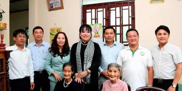 Quảng Trị: Tri ân Mẹ Việt Nam Anh hùng nhân dịp 50 năm ngày giải phóng huyện Hải Lăng