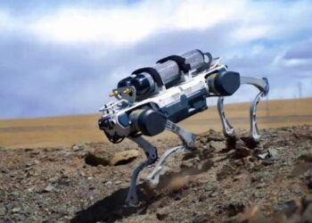 Robot chó xuất hiện dày đặc ở Singapore