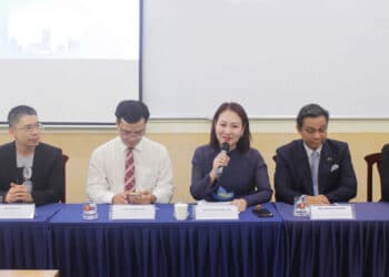 HIỆP HỘI VFAEA – VIỆN IMRIC VÀ VIỆN IRLIE THAM LUẬN TẠI SINH HOẠT KHOA HỌC QUỐC TẾ “TÁI CẤU TRÚC VÙNG ĐÔ THỊ PHÍA NAM” DO VIỆN ISSH TỔ CHỨC