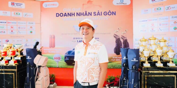 Ông Trần Sơn Vũ – Chủ tịch Hiệp hội AVRCIPL dự khai mạc giải golf “Swing for dream 2025 – Kết nối doanh nhân”