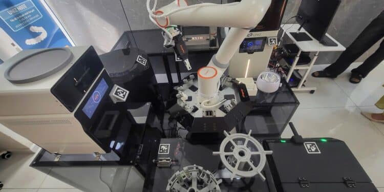 Công nghệ robot làm khay niềng răng tại SingapoDent – bước ngoặt mới cho nha khoa Việt Nam