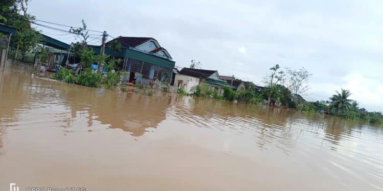 Phát động ủng hộ đồng bào bị thiệt hại do bão, lũ tại xã Đô Lương (tỉnh Nghệ An)