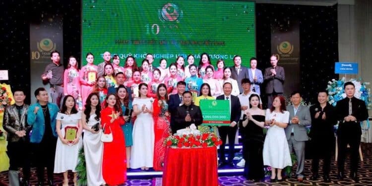 Hành Trình Kết Nối Yêu Thương Việt Nam nhiều cảm xúc đong đầy của 10 năm một chặngđường gắn kết yêu thương